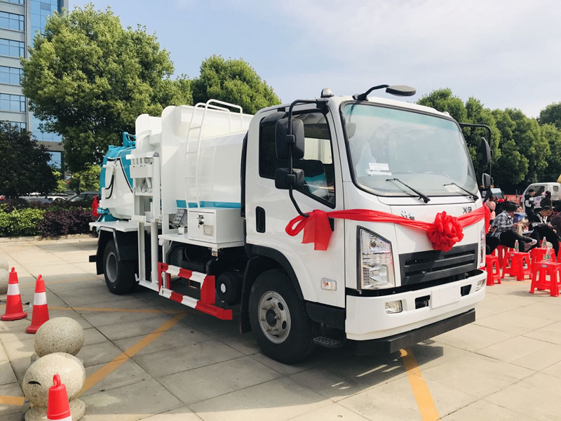 陝汽軒德X9餐廚垃圾車5-8方